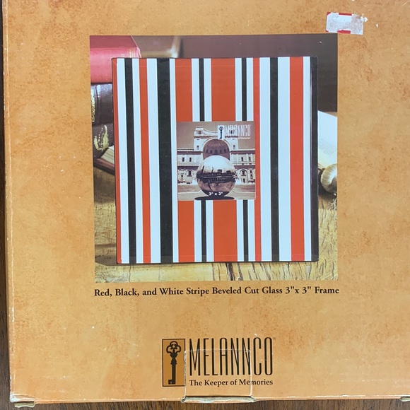 NWT Strip Bevel Cut Glass 3” x 3” Picture Frame - Picture 3 of 4